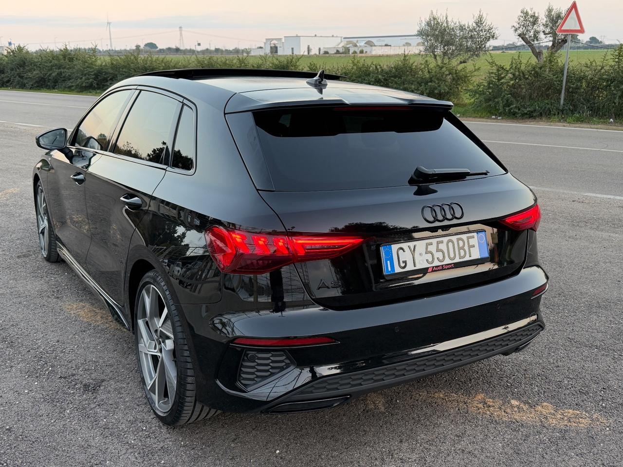 Audi A3 SPB 35 TDI Identity Black