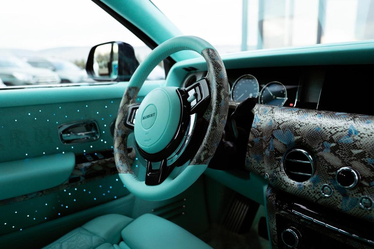 Rolls Royce Phantom 6.7 EWB