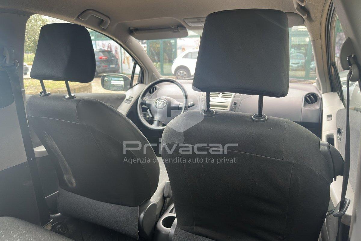 TOYOTA Yaris 1.3 3 porte Luna