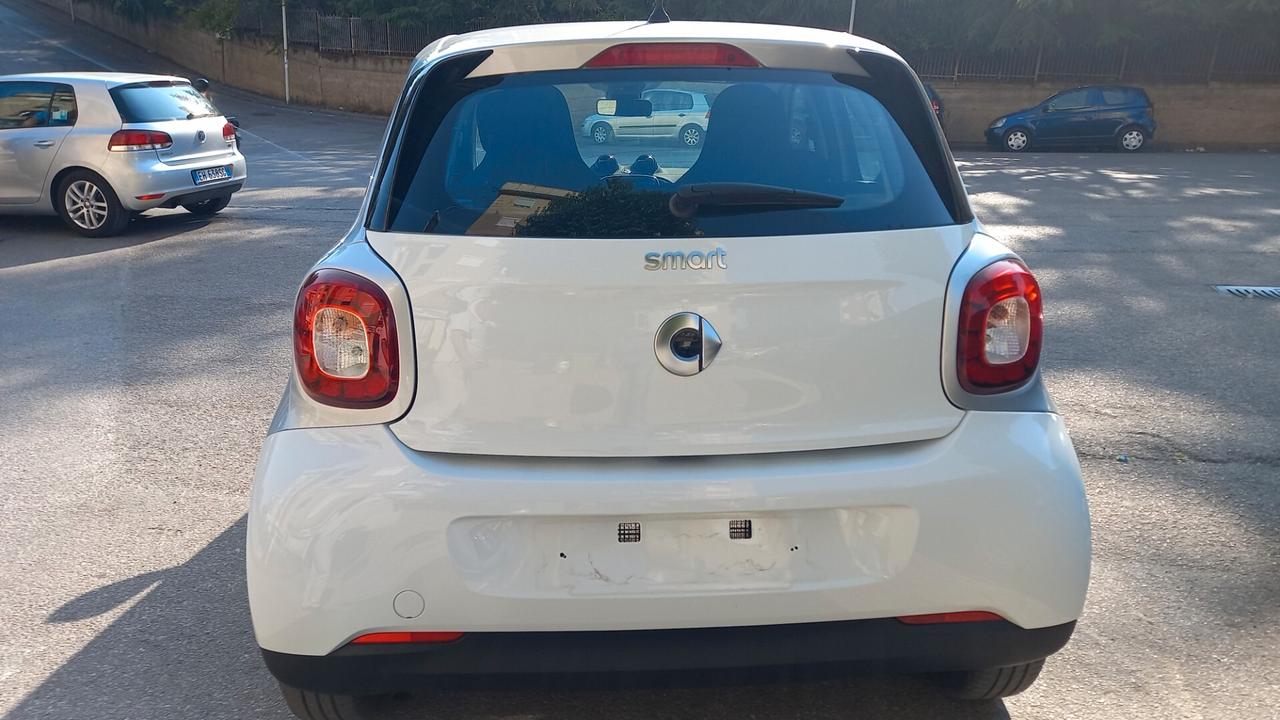 Smart ForFour 70 1.0 Passion