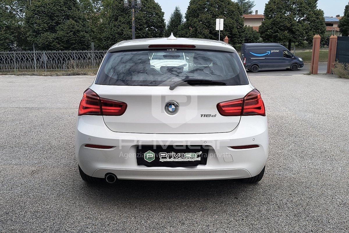 BMW 118d 5p. Advantage