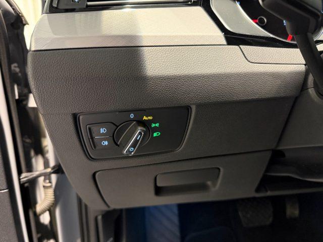 VOLKSWAGEN Passat Variant 2.0 TDI 4MOTION DSG Business ACC Camera Navi
