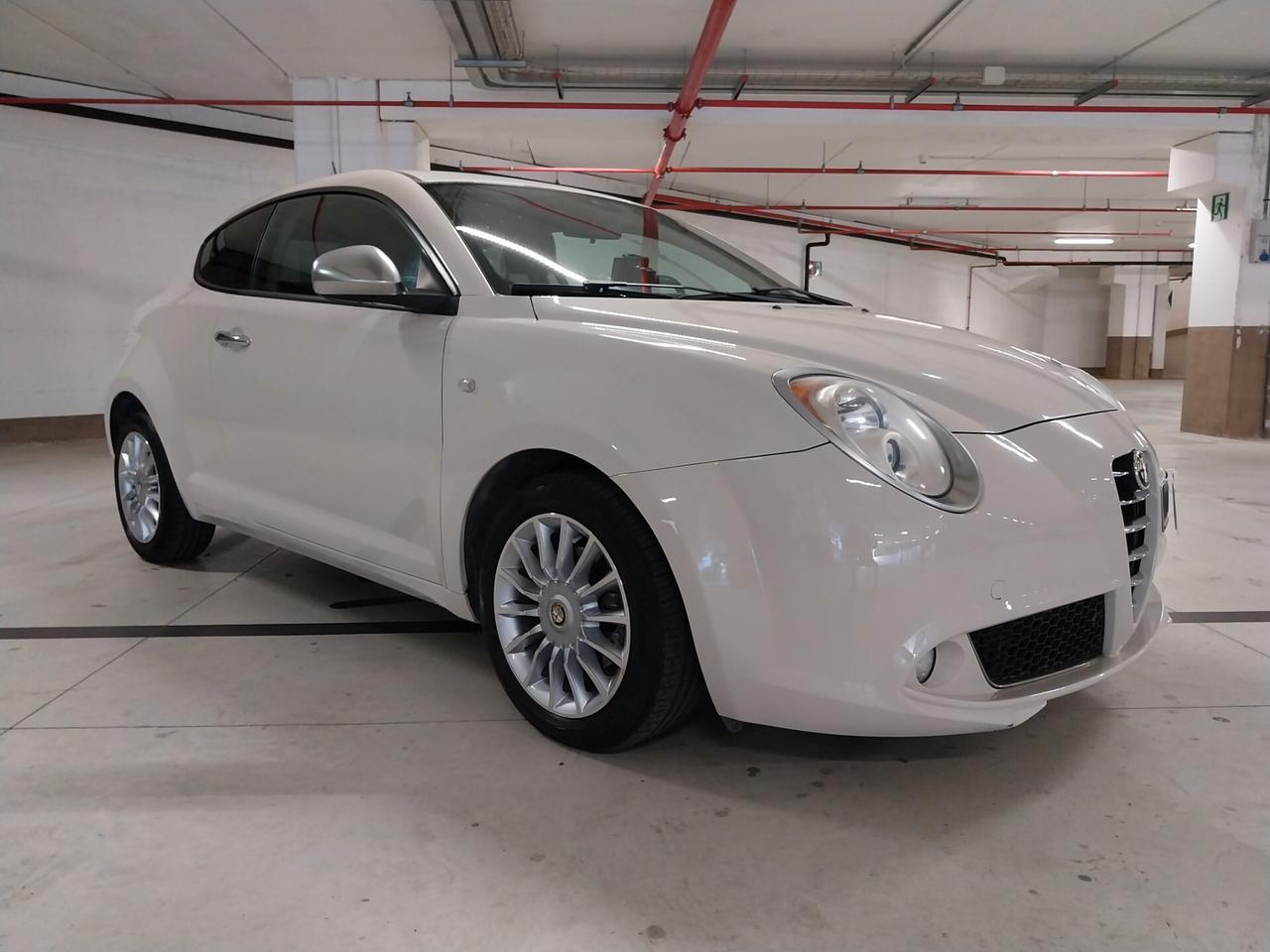 Alfa Romeo MiTo 1.3 JTDM-2 95 CV S&S DISTINCTIVE SPORT PACK