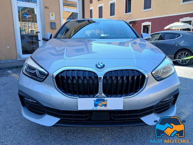 BMW 118 i 5p. Business Advantage