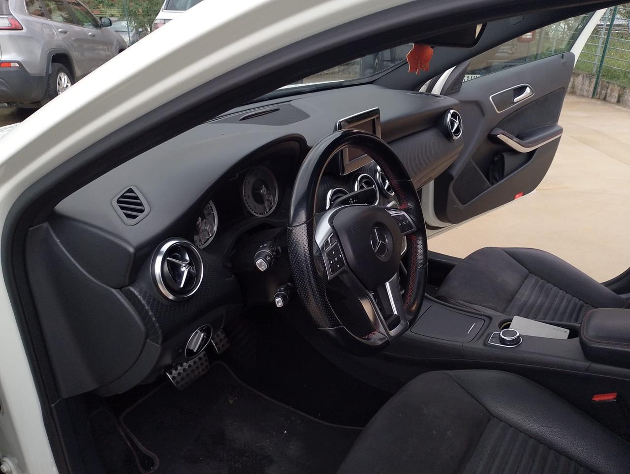 Mercedes-benz A 220 200 CDI Automatic Premium AMG