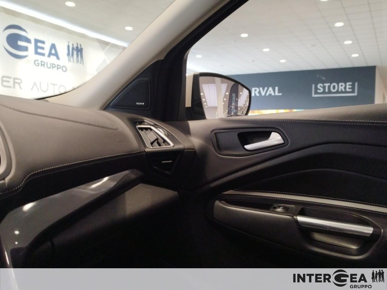 FORD Kuga 2.0 tdci Vignale s&s awd 180cv powershift my18