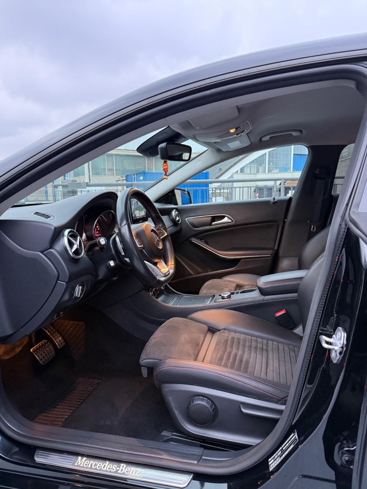 Mercedes-benz CLA 200 d 4Matic Automatic Premium