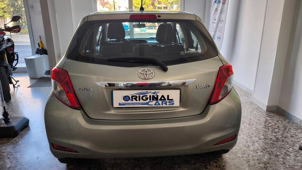 Toyota Yaris 1.4 D-4D DPF 5 porte Now