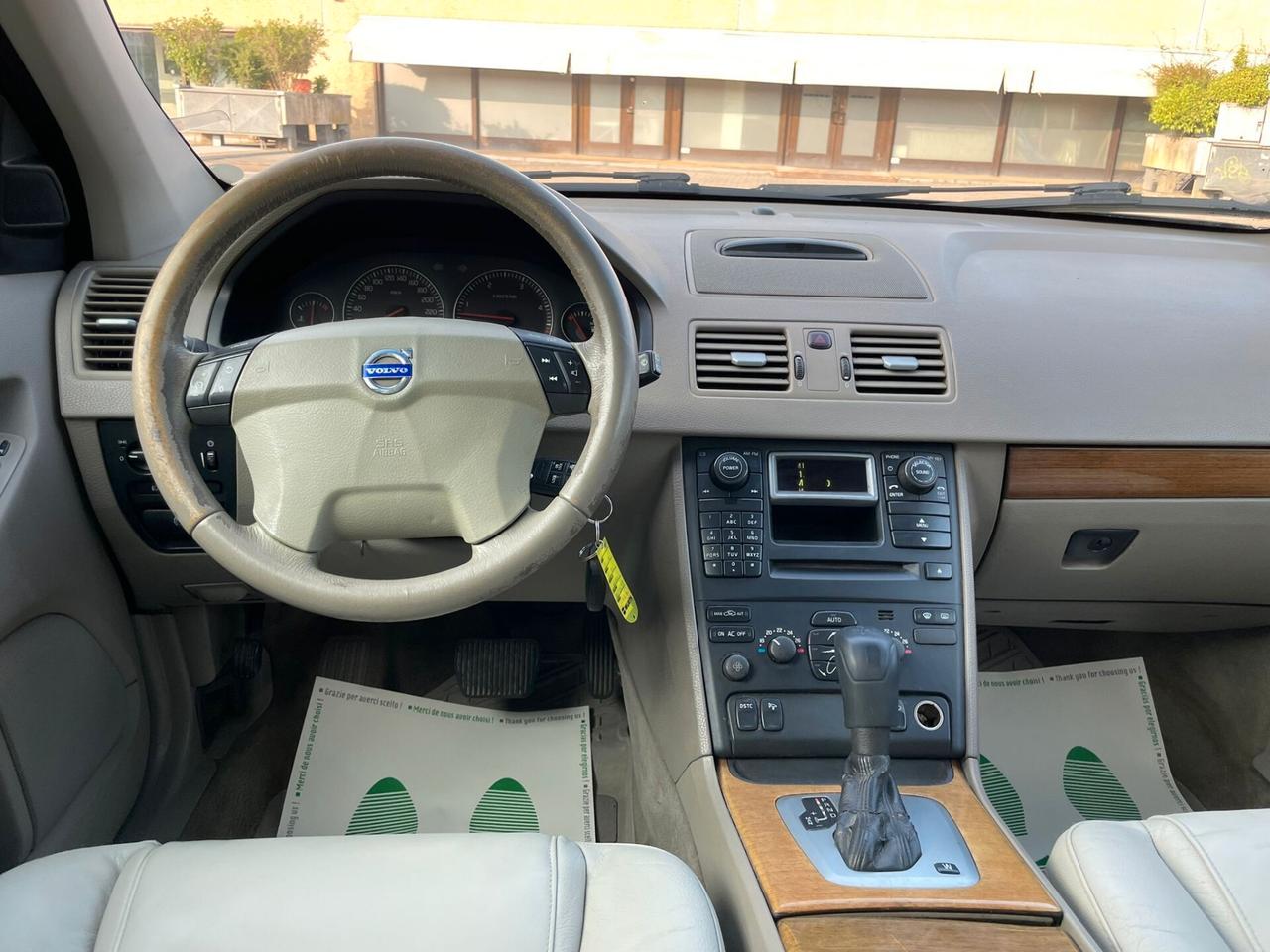 Volvo XC 90 XC90 2.4 D5 185 CV aut. AWD Executive