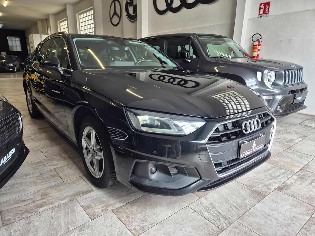 Audi A4 30 TDI/136 CV S tronic Business Advanced