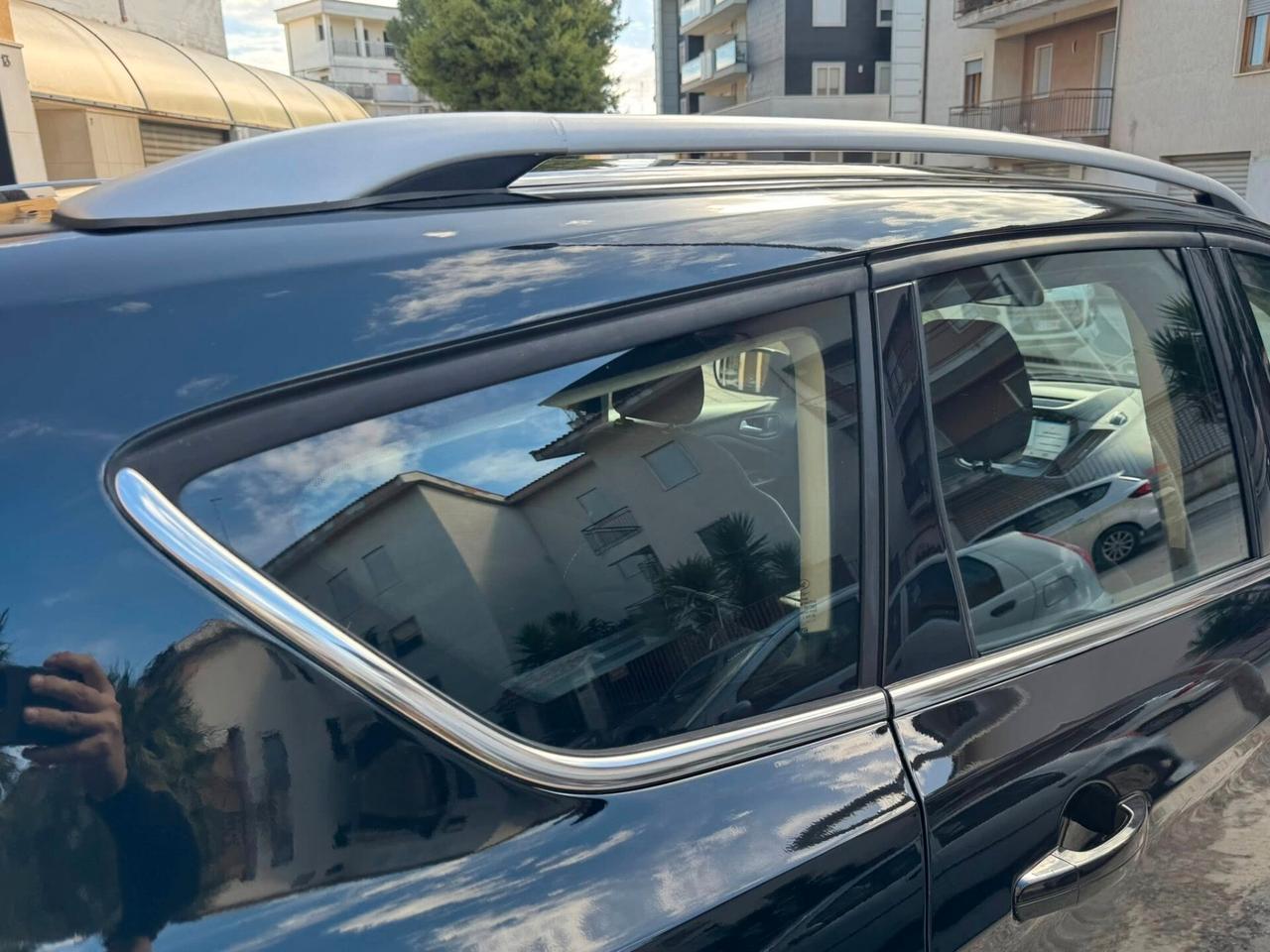 FORD KUGA 1.5 TDCI 120 CV. 2WD TITANIUM NAVI+CERCHI