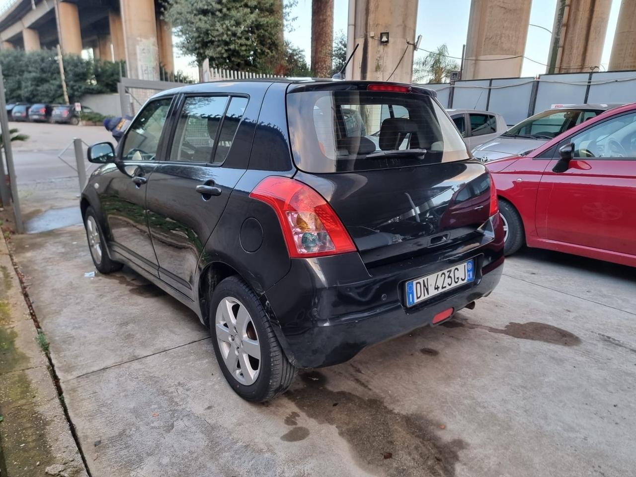 Suzuki Swift 1.3 4x4 5p. GL