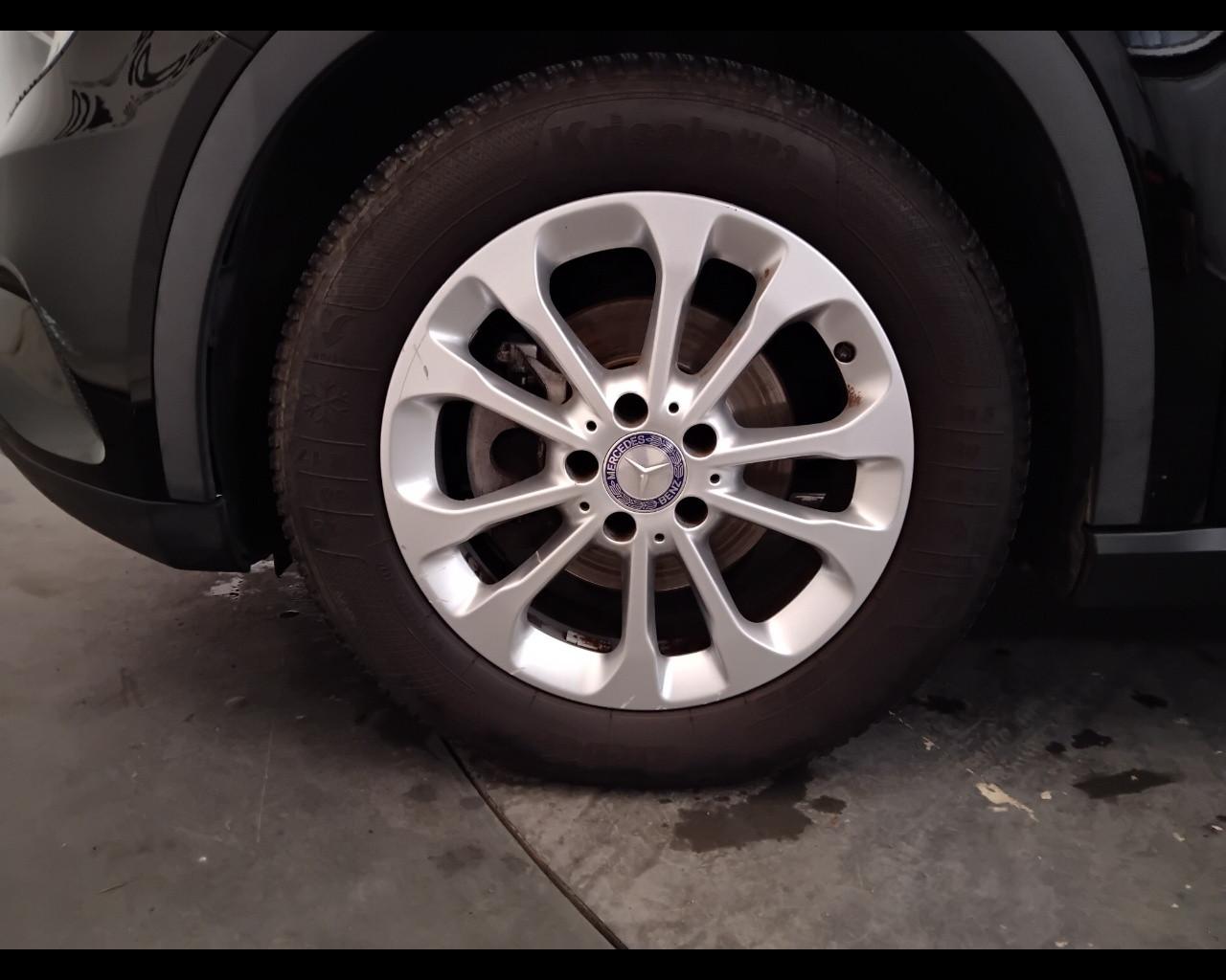 Mercedes-Benz GLA-X156 2017 - GLA 180 d Sport