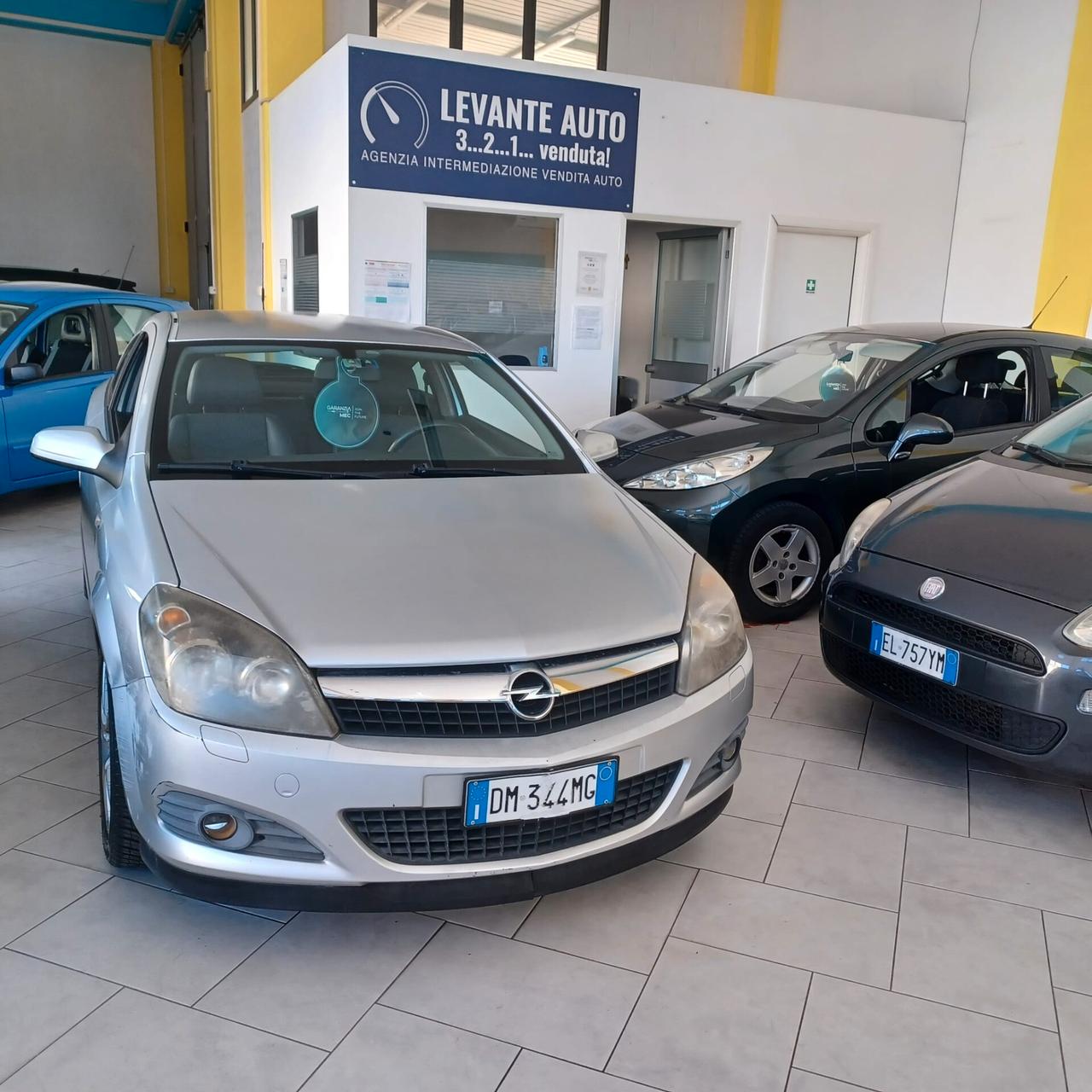 ASTRA 1.7 GT PER GLI AMANTI DELLE AUTO SPORTIVA