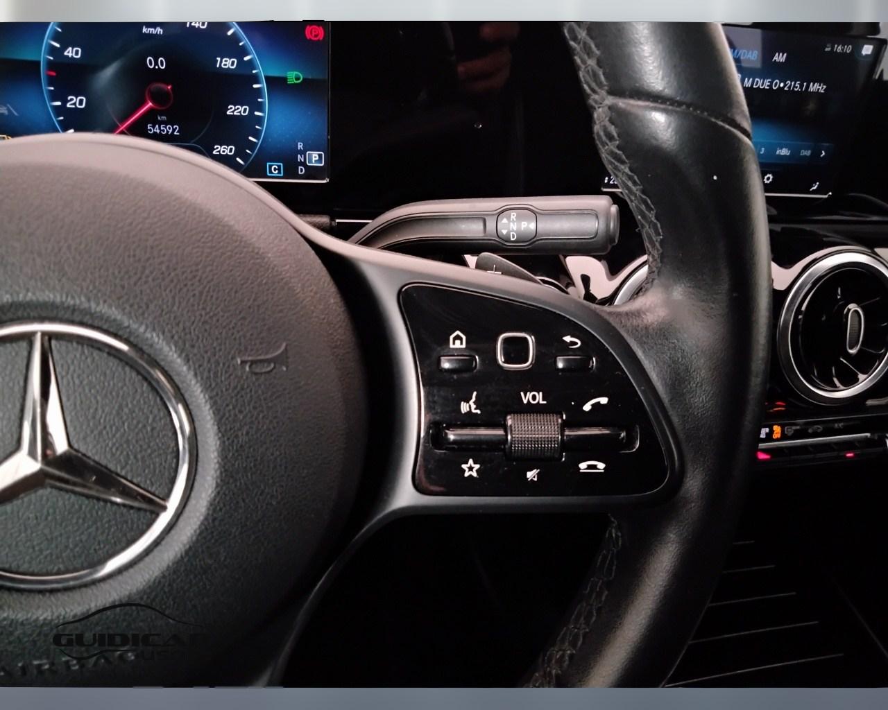 Mercedes-Benz GLA-H247 2020 - GLA 180 d Sport auto