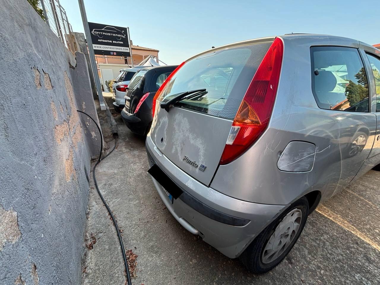 Fiat Punto 1.2i 16V 3 porte