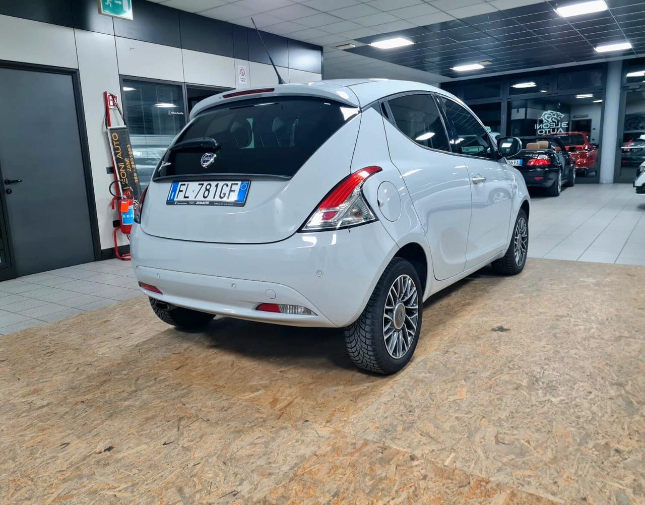 LANCIA YPSILON 1.2 69 CV 5 p. Mya
