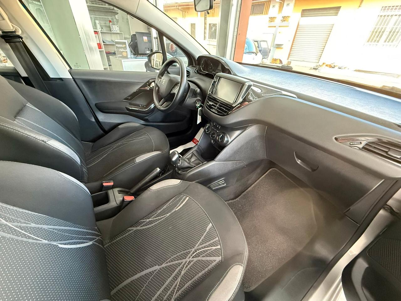 Peugeot 208 1.2 VTi 82 CV 5 porte Active