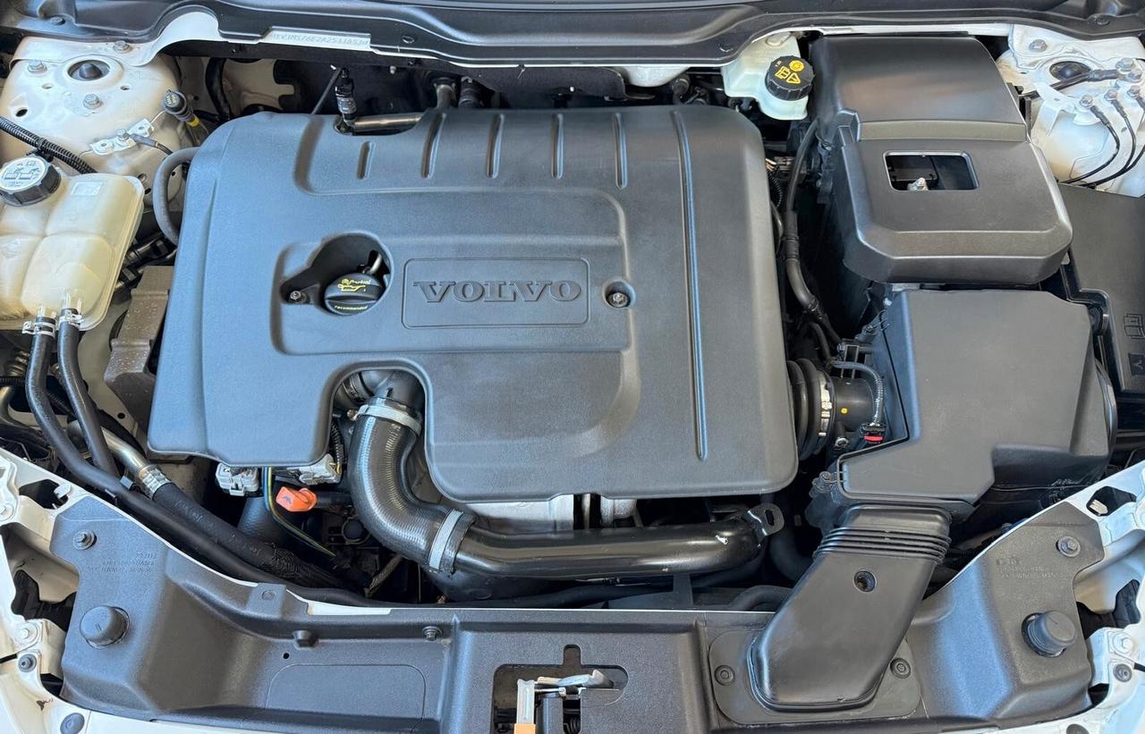 Volvo S40 D2 Momentum 1.6 d 110CV