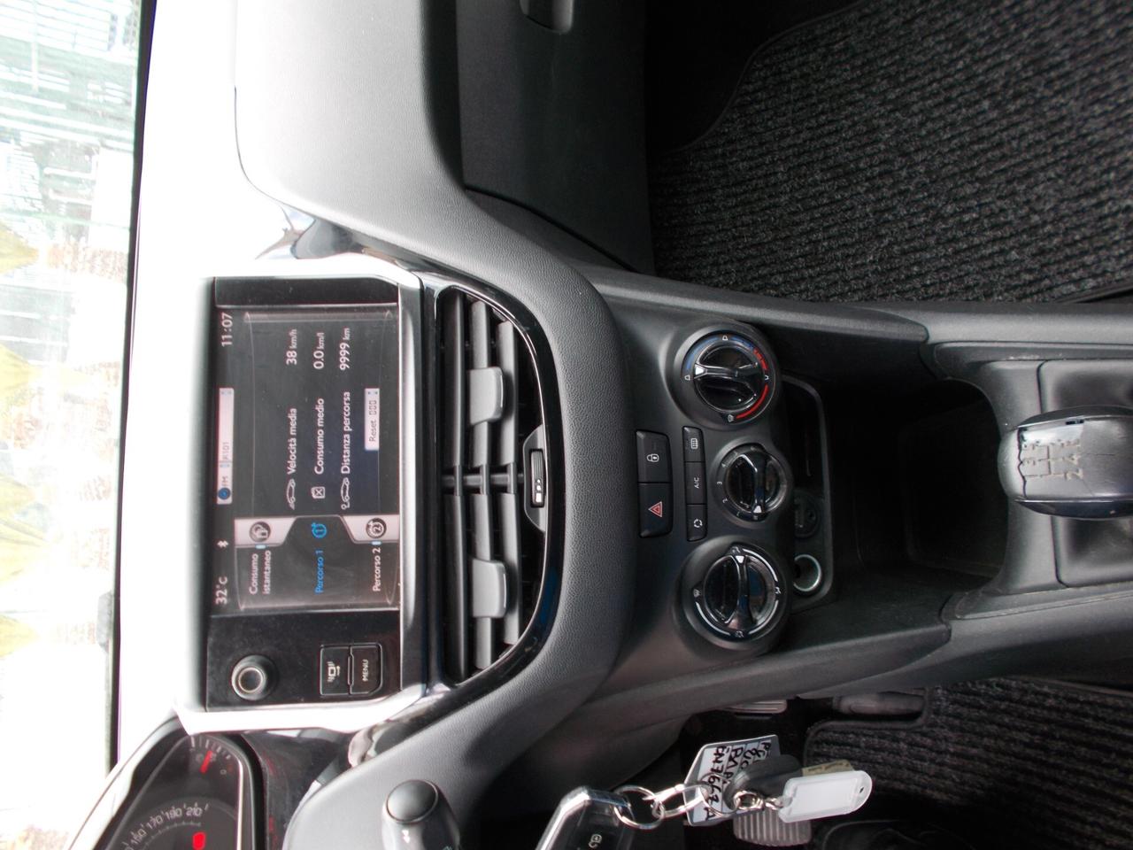 Peugeot 208 1.2 VTi 82 CV 5 porte Access