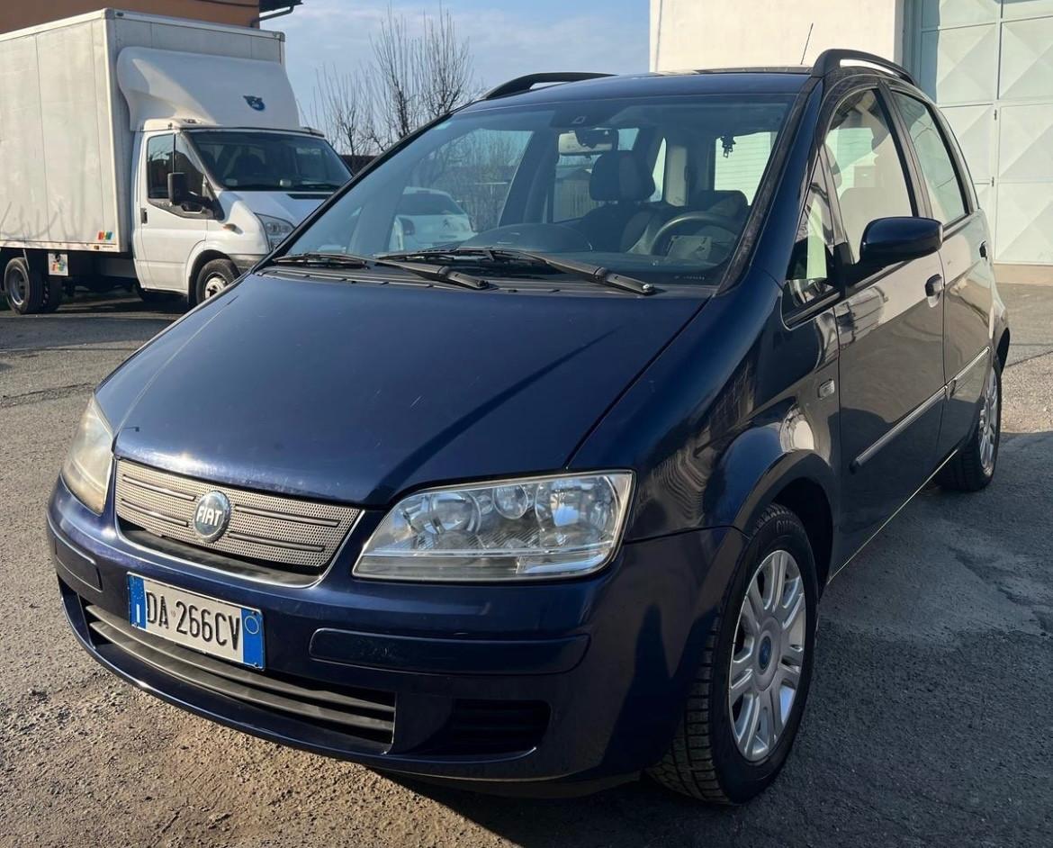 Fiat Idea 1.4 16V BlackMotion