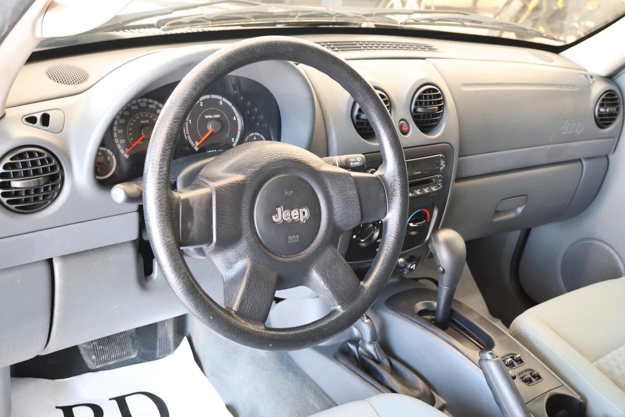 Jeep Cherokee 2.8 CRD Sport automatica
