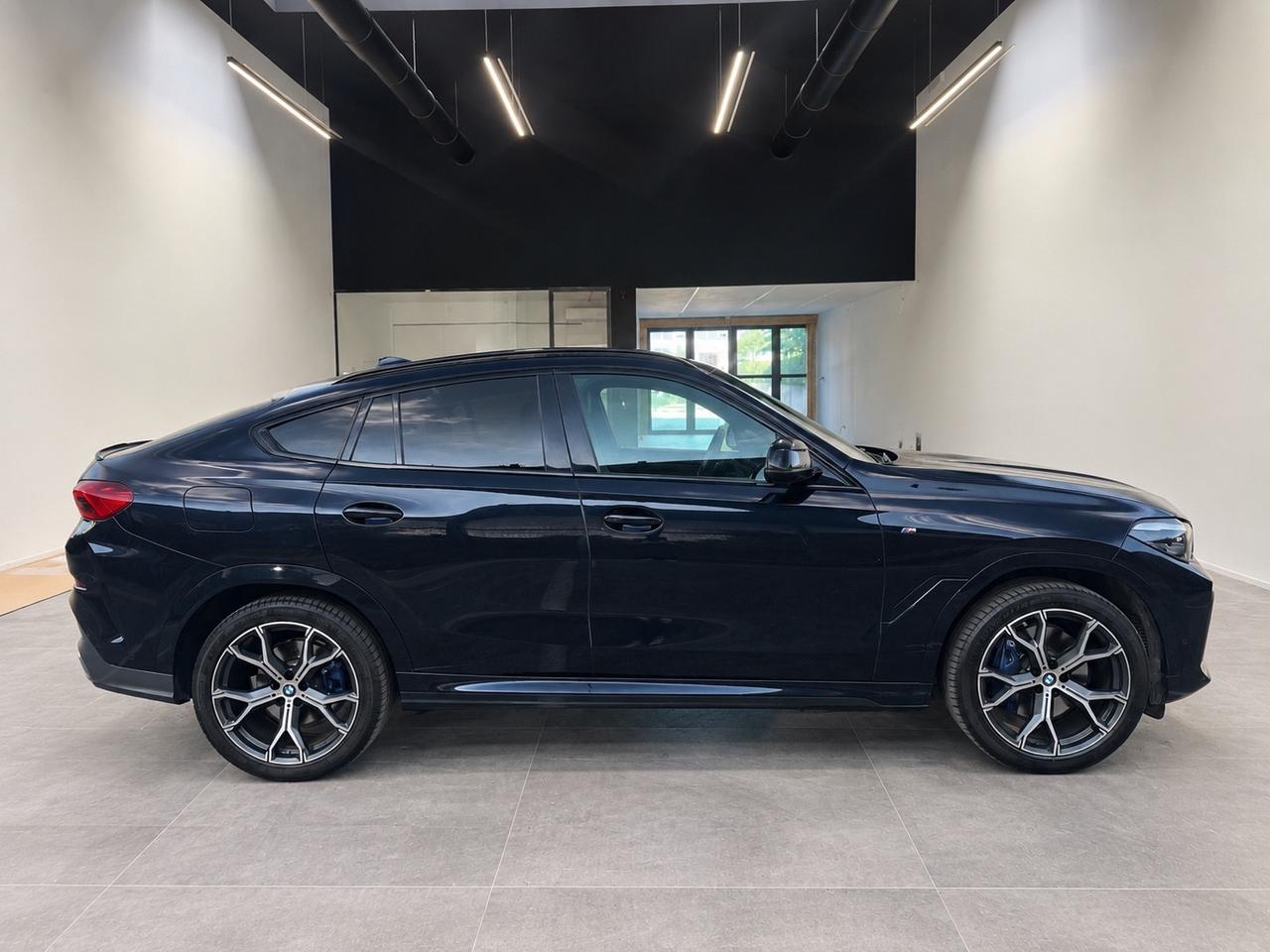 BMW X6 30d 286 CV MSPORT IVA ESPOSTA