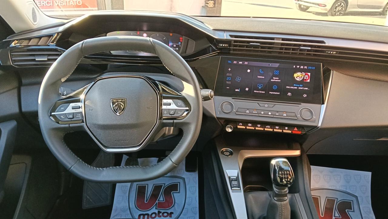 PEUGEOT 308 1.2 BENZ-KM 16.000 -2022