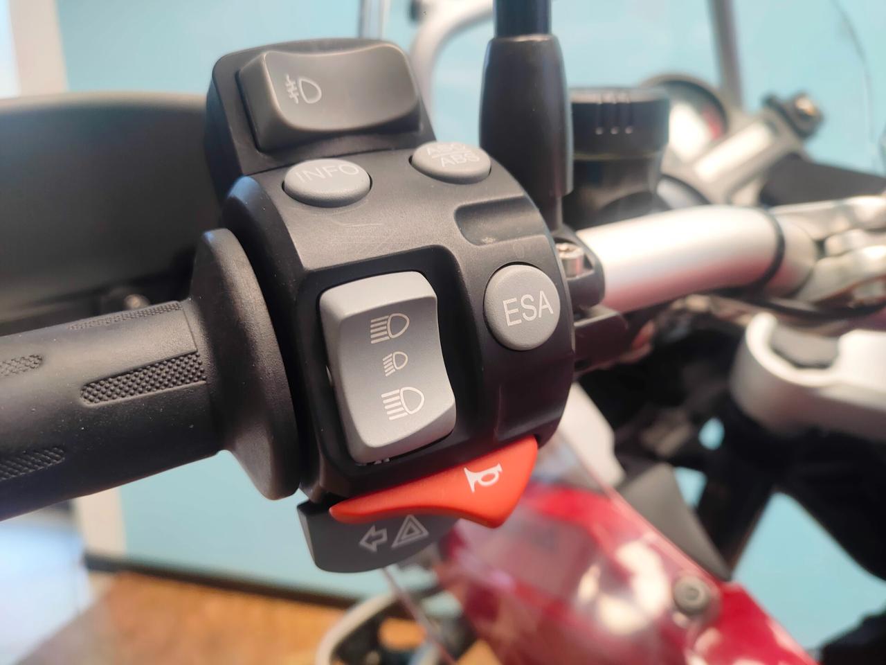 Bmw R 1200 GS Adventure con Tris valigie Alluminio