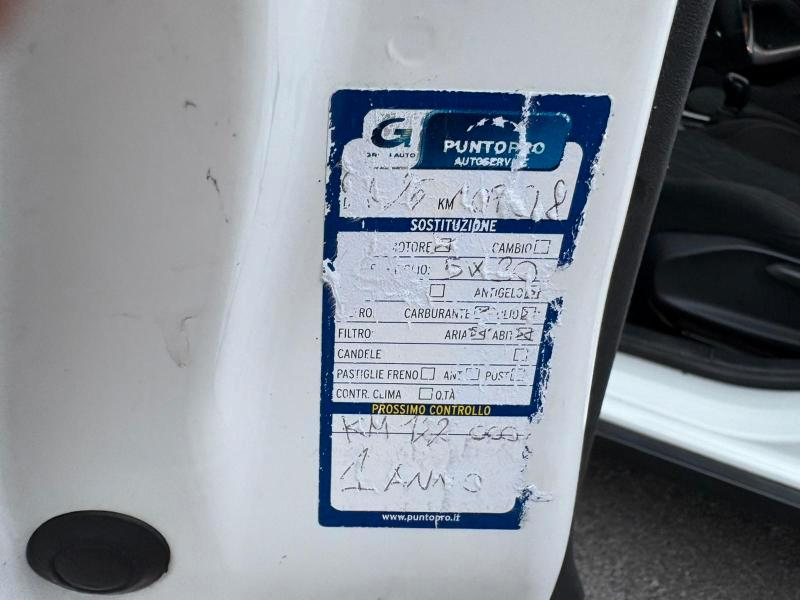 PEUGEOT 2008 1.4 DIESEL 68 CV ADATTA NEOPATENTATI