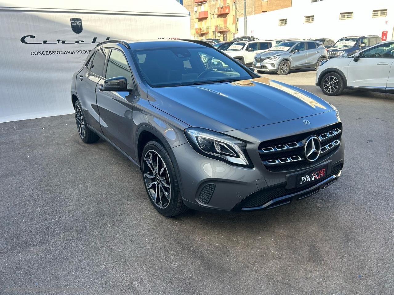 MERCEDES-BENZ GLA 200 d Automatic Premium