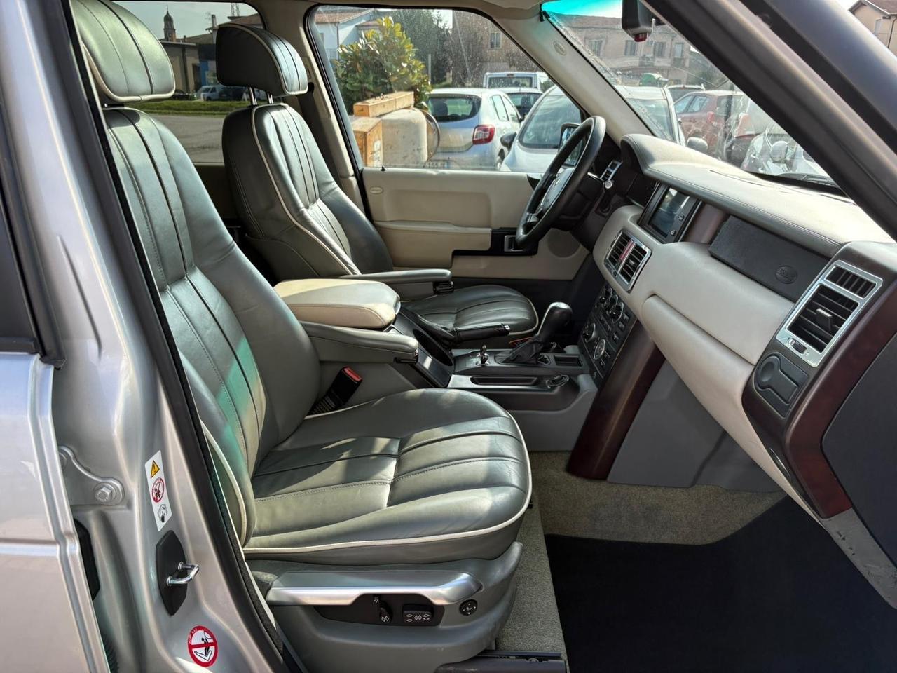 Land Rover Range 3.0 Td6 Vogue Foundry