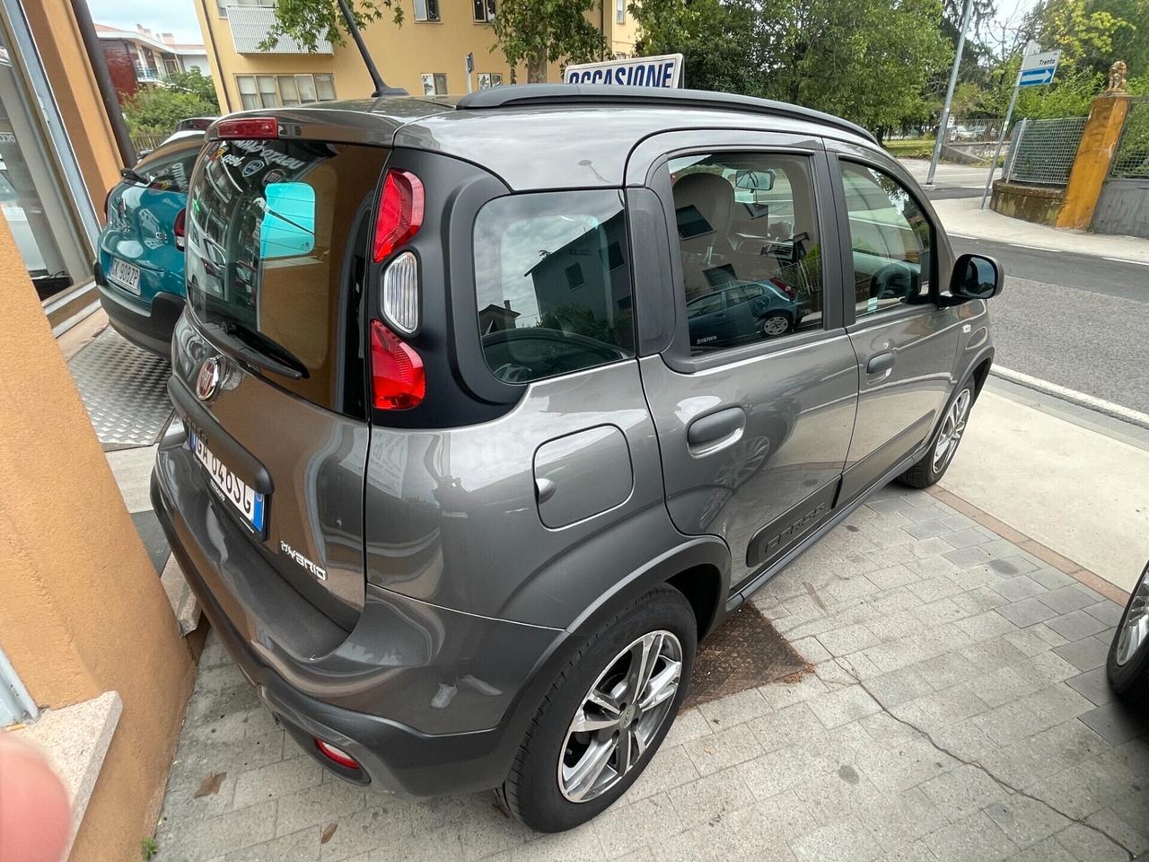 Fiat Panda 1.0 FireFly S&S Hybrid City Cross