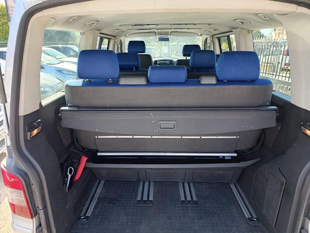 Volkswagen T5 Multivan 2.5 TDI 4Motion