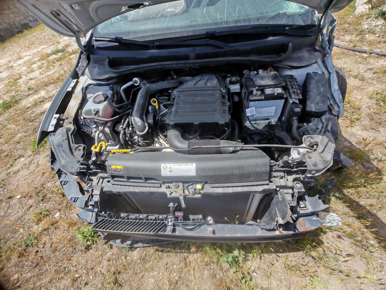 Volkswagen Polo 1.0 2018 sinistrata