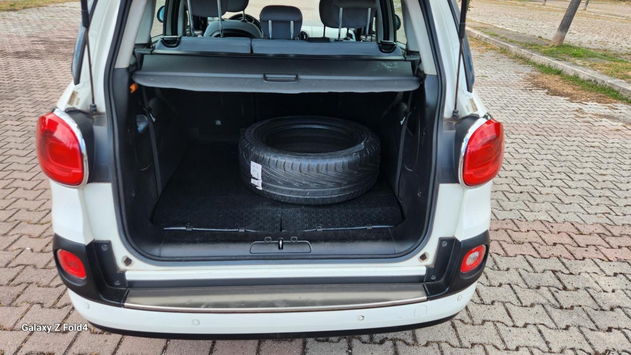 Fiat 500L Living 1.6 Multijet 105 CV Lounge 7 posti