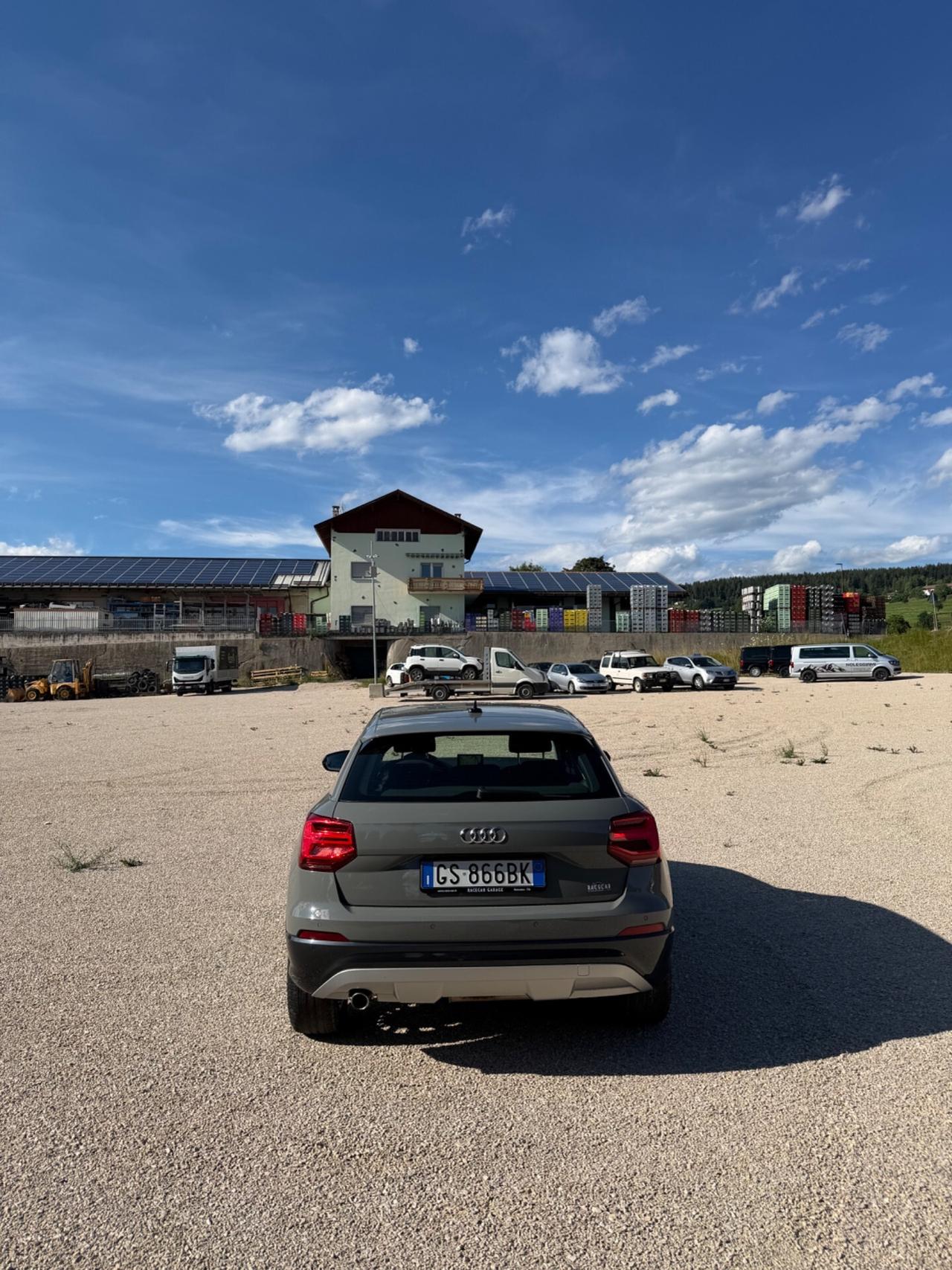 Audi Q2 30 TDI Identity Black