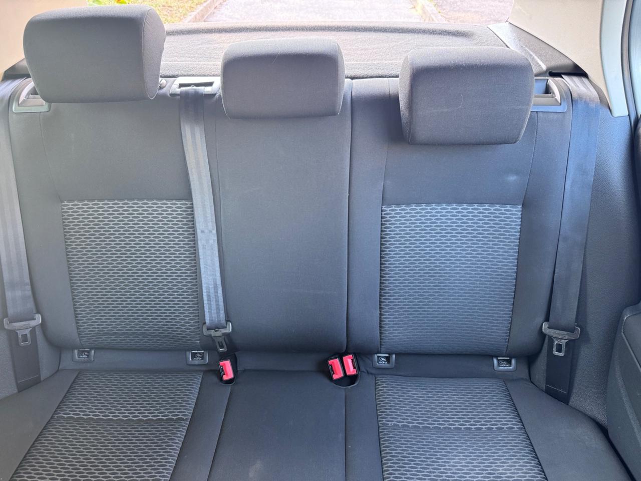 VW Golf 1.6 TDI DPF 5p. Neopaten garanzia 12 mesi