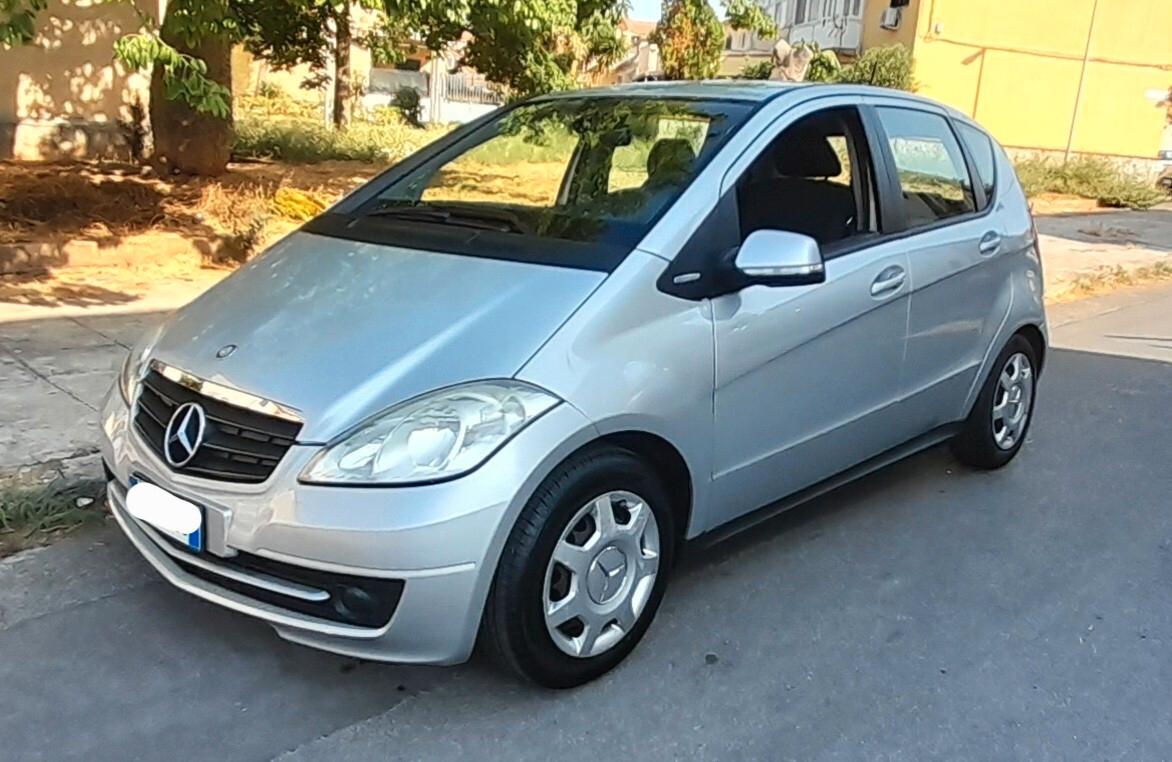Mercedes-benz A 160 CDI BlueEFFICIENCY
