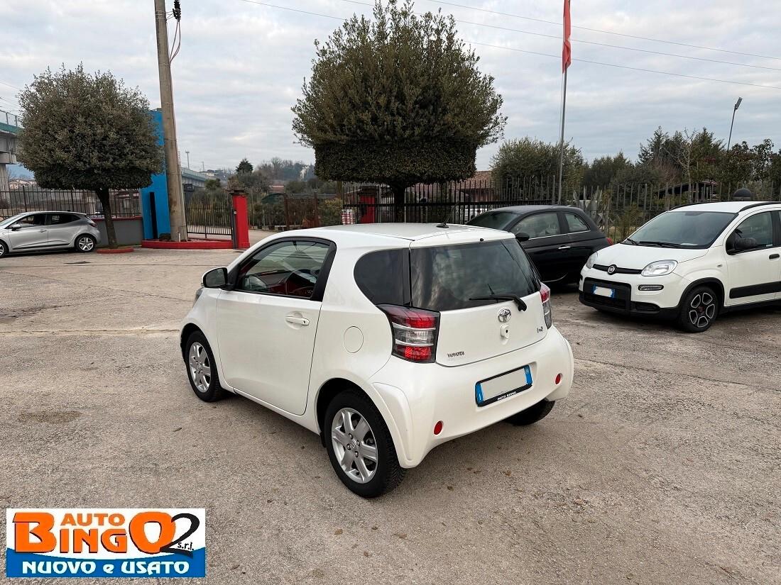 Toyota iQ 1.0 Multidrive