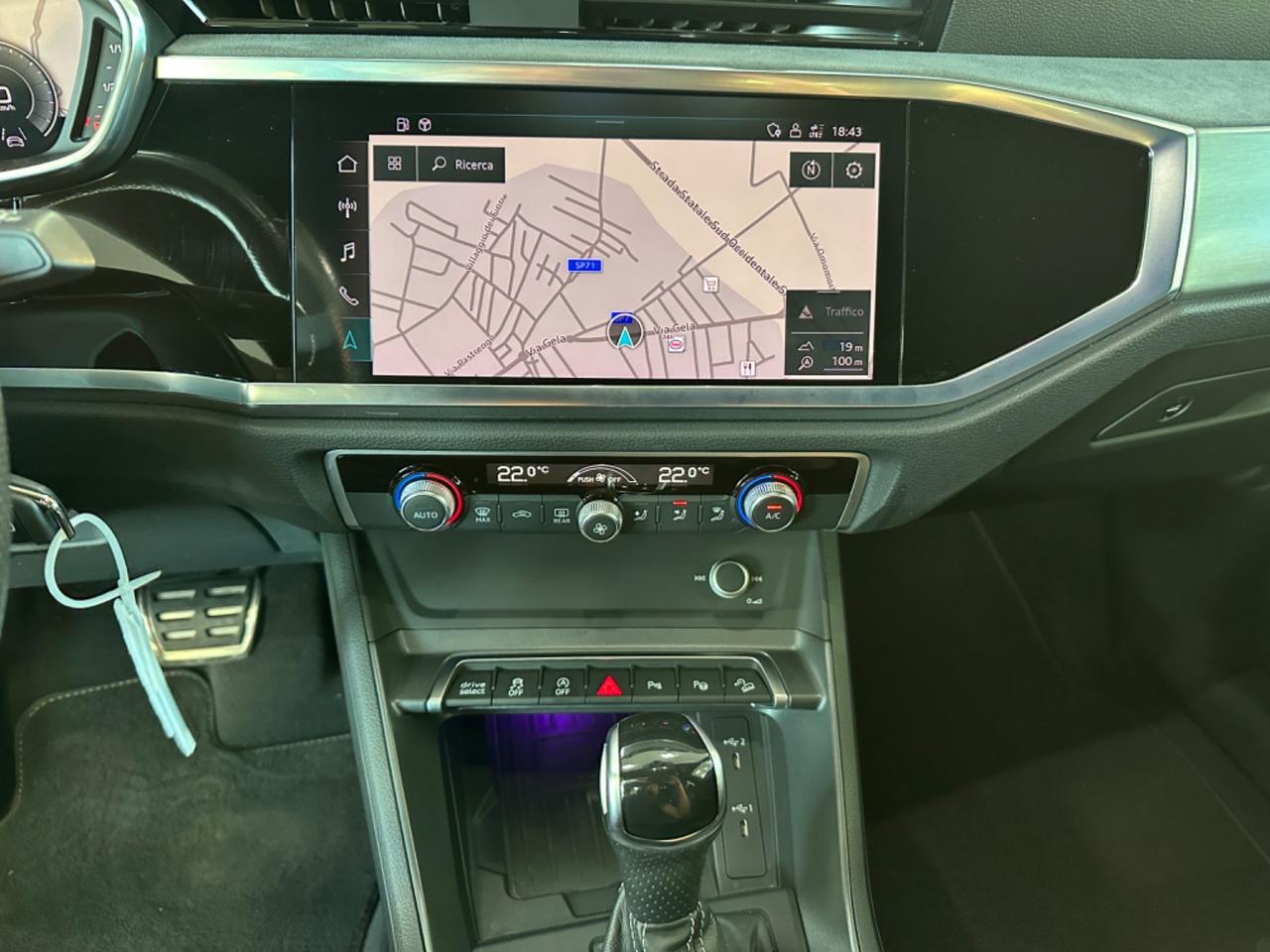 Audi Q3 40 TDI 200 CV quattro S tronic line edition 2021