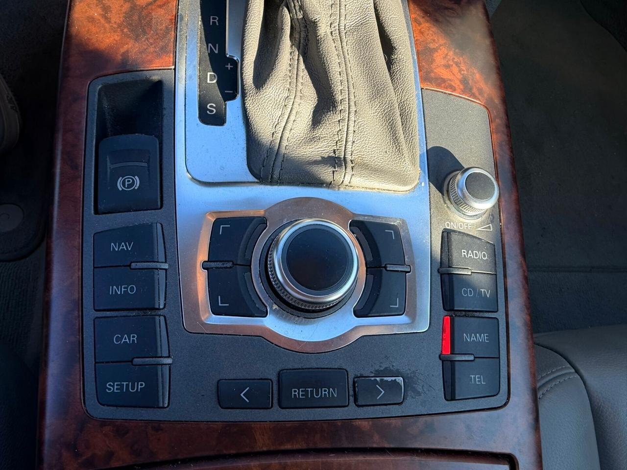 Audi A6 3.2 V6 FSI qu. Av.
