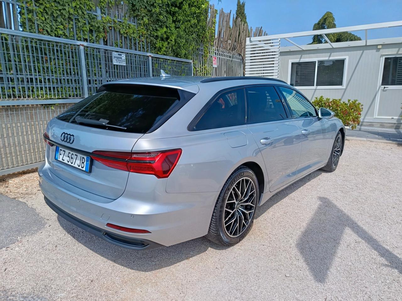 Audi A6 40 2.0 TDI S tronic Business Design