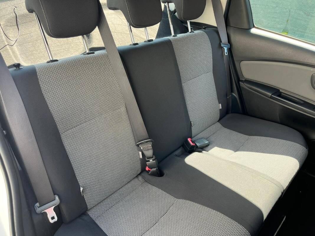 Toyota Yaris 1.5h Active 5p my16