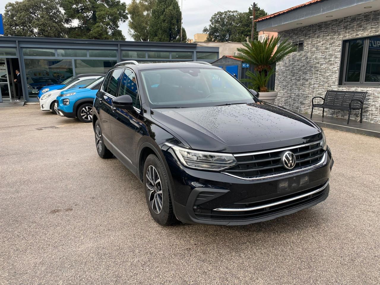 Volkswagen Tiguan 2.0 TDI 150 CV SCR DSG Elegance AUTO UFFICIALE ITALIANA