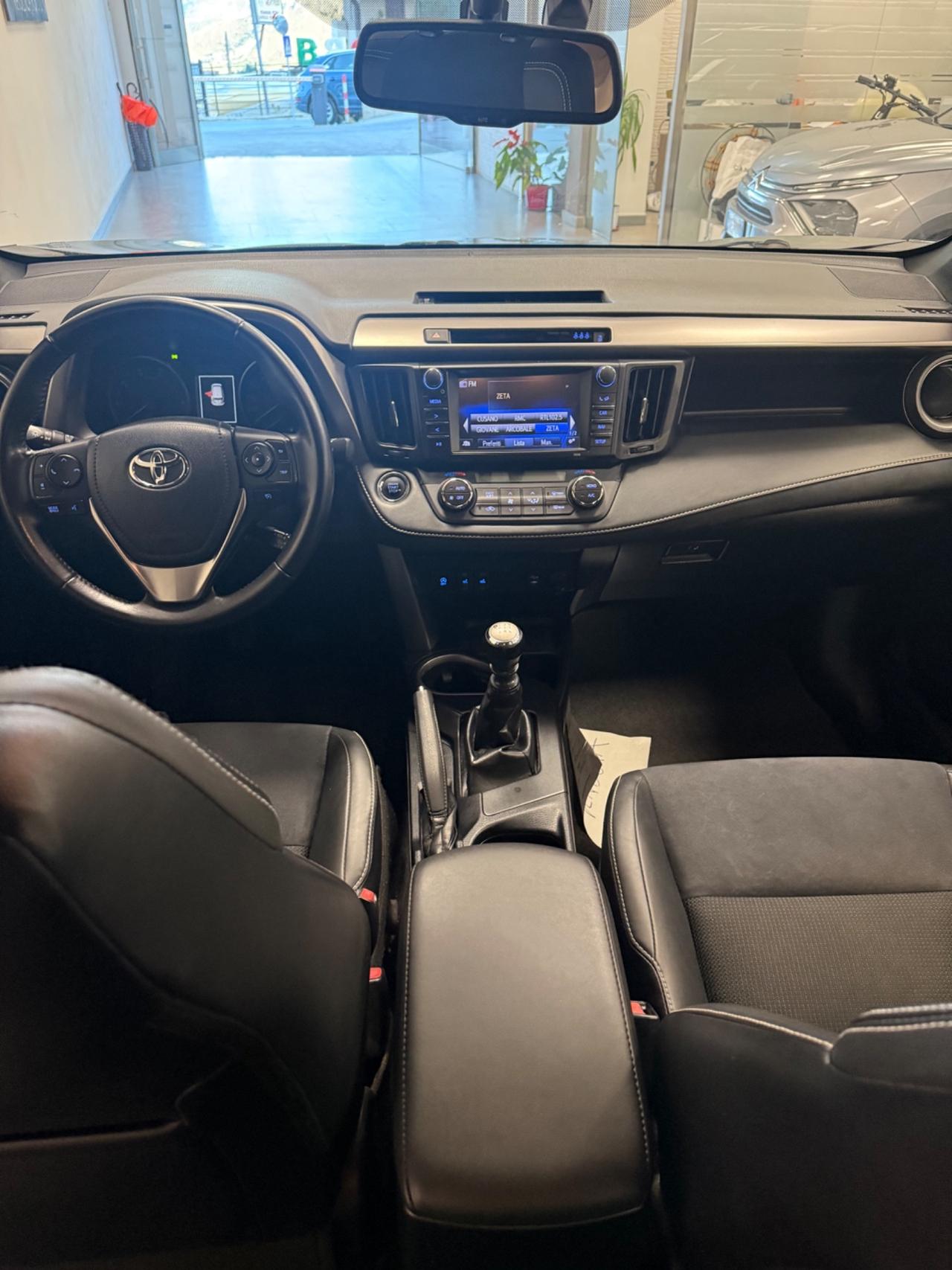 Toyota RAV 4 RAV4 2.0 D-4D 2WD Lounge