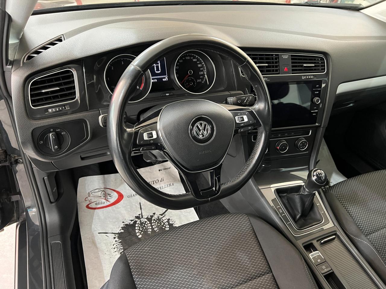 Volkswagen Golf 1.6 116 CV - EXECUTIVE - 2019