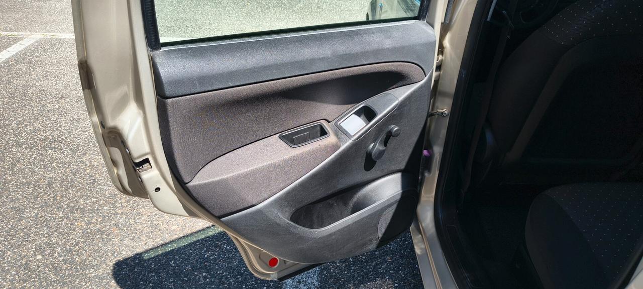 Fiat Idea 1.4 BlackEnergy GPL