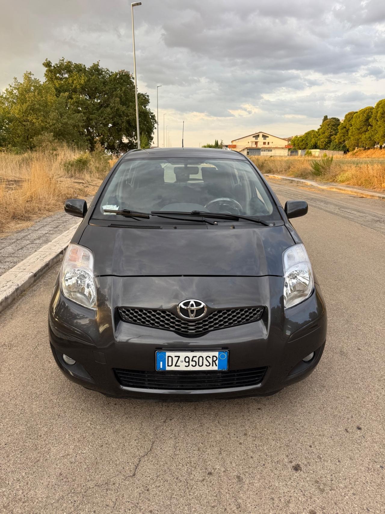 Toyota Yaris 1.3 5 porte M-MT Sol