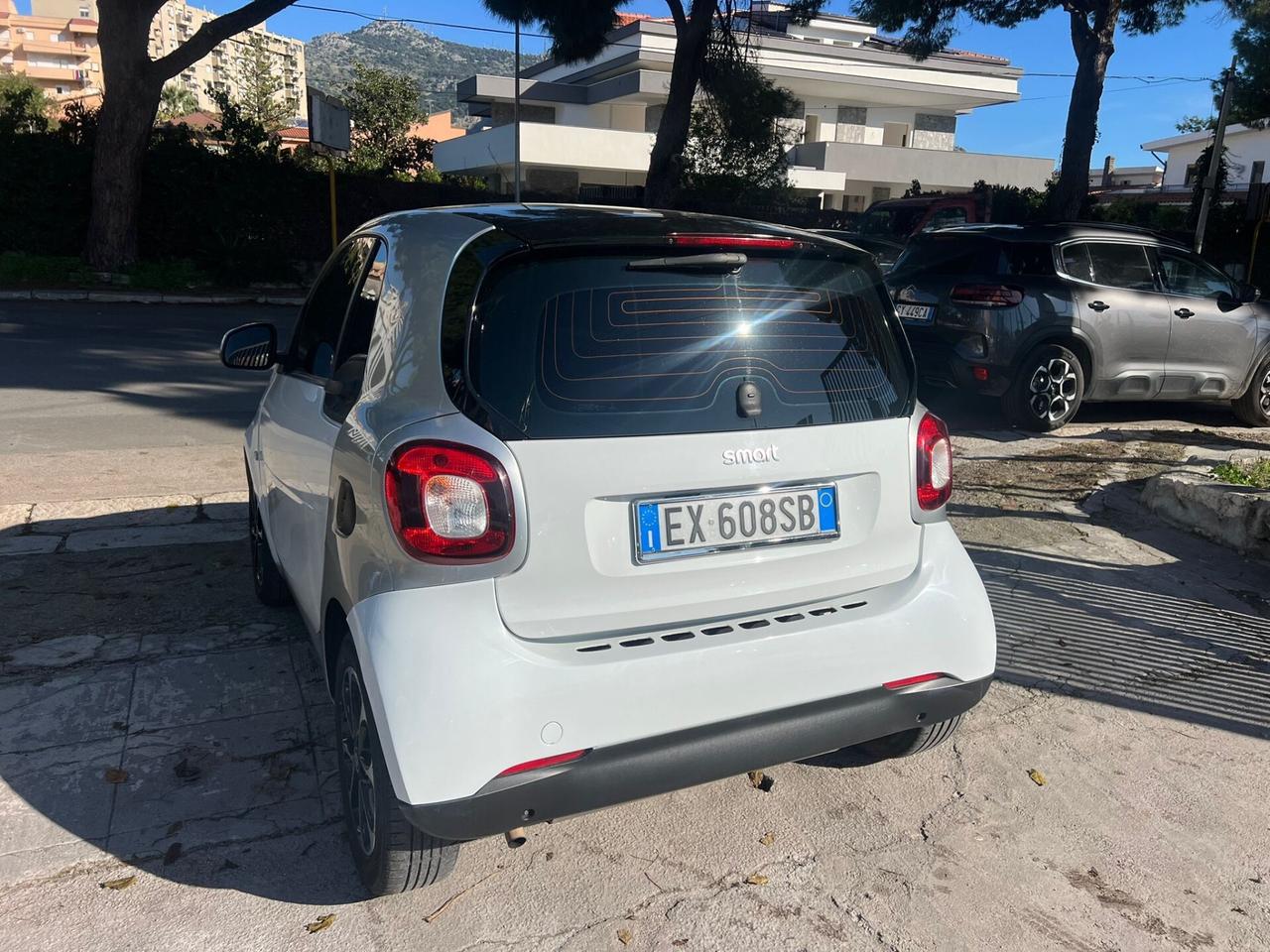 Smart ForTwo 1000 62 kW coupé passion